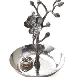 MICHAEL ARAM BLACK ORCHID RING CATCH